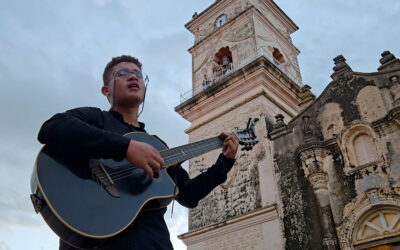 «Mi Linda Granada»: Él Artista Granadino Abner Urbina Estrena Canción dedicada a La Gran Sultana.